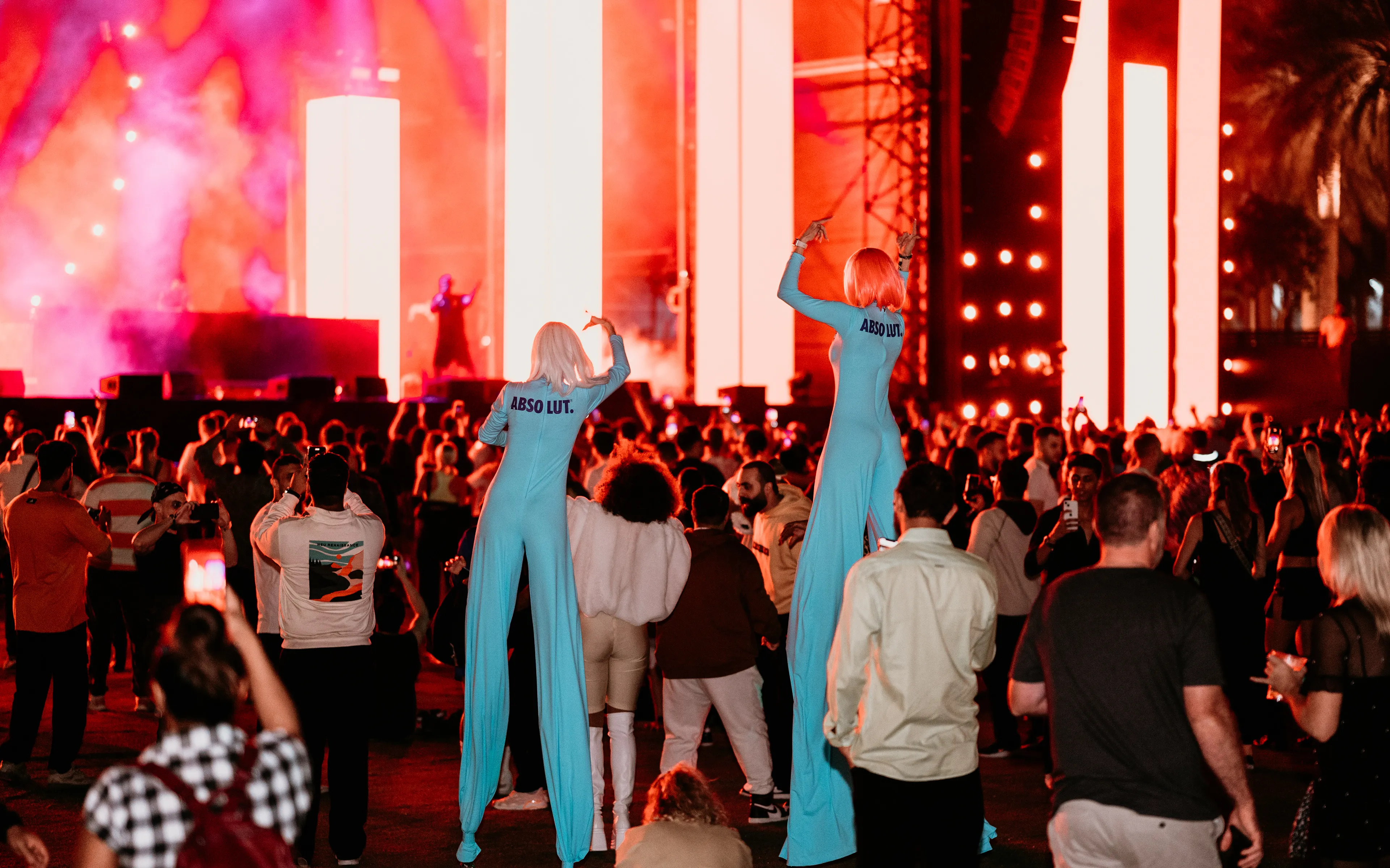 ABSOLUT RAVE ROOM | UNTOLD